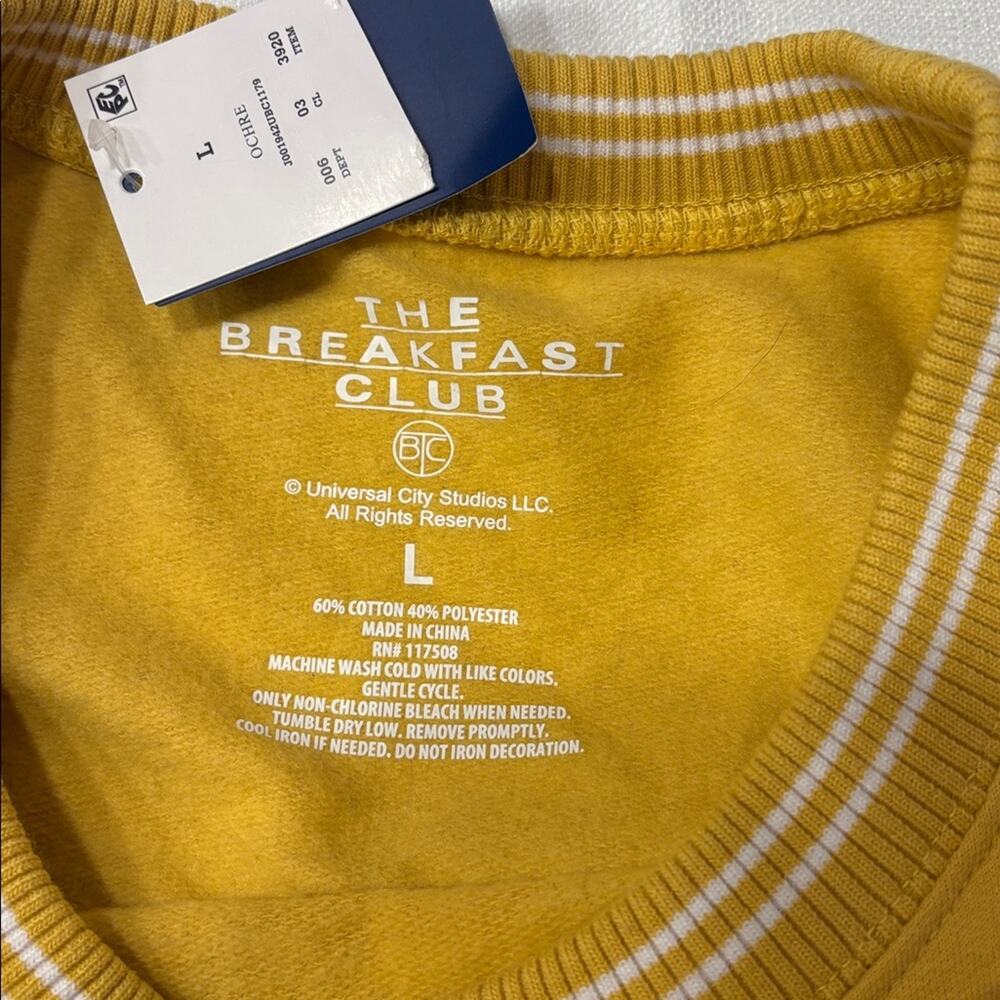 The Breakfast Club Brat Pack Shermer High School Sweatshirt Size L NWT - Picture 5 of 5